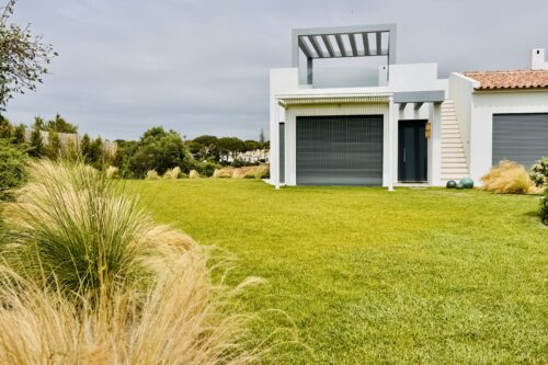 2+2 Villa For Sale in Vilamoura