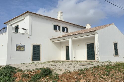 MMaison 4 Pièces, 3 Chambres à Vendre – Silves